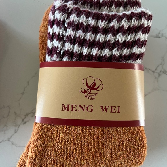 FINAL SALE: 2 pairs of Meng Wei women's socks; NWOT - Picture 6 of 6